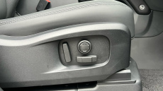 Land Rover Defender 3.0 D350 X-Dynamic SE 110 5dr Auto Diesel Estate